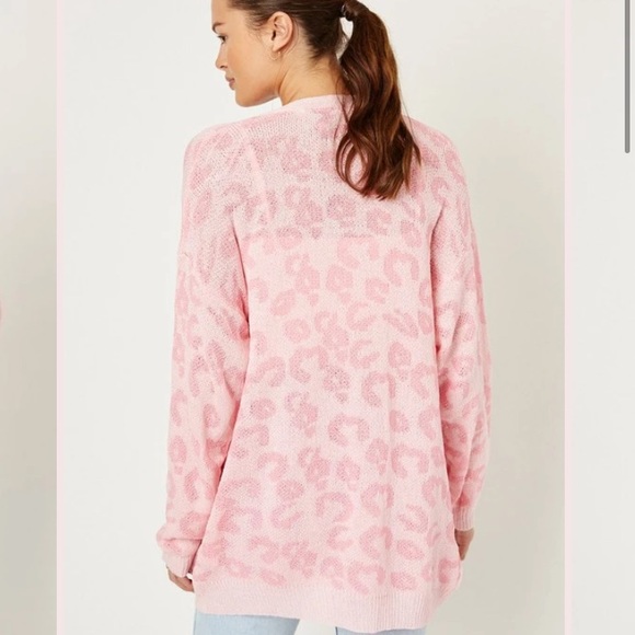 Pink Leopard Cardigan *fits like a medium/large* - Picture 2 of 11